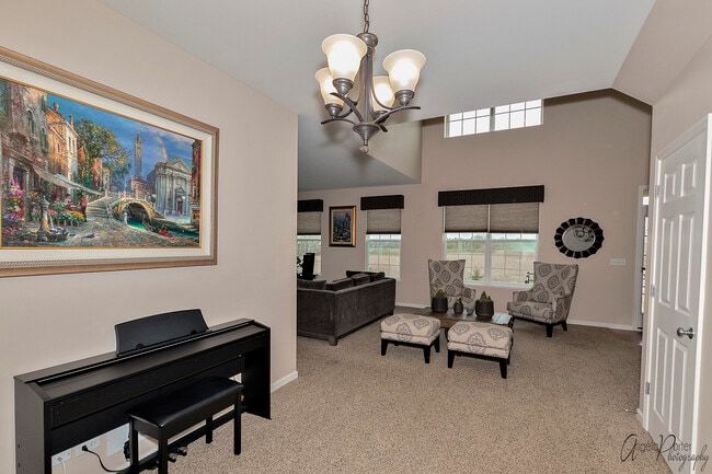 Building Photo - 9870 Williams Dr