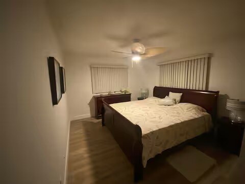 Building Photo - 405 Bayside Ln