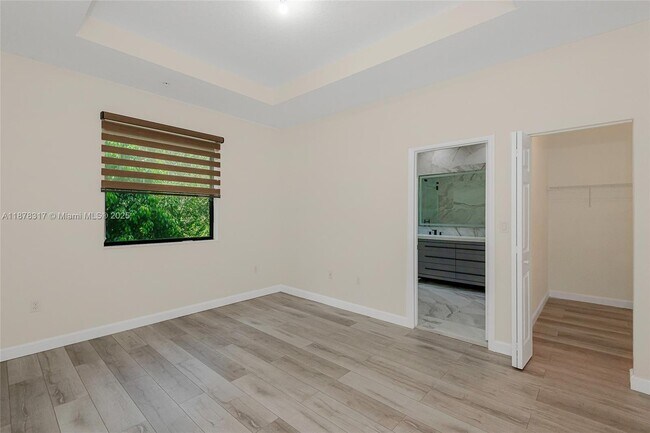 Building Photo - 152 SW 185th Way