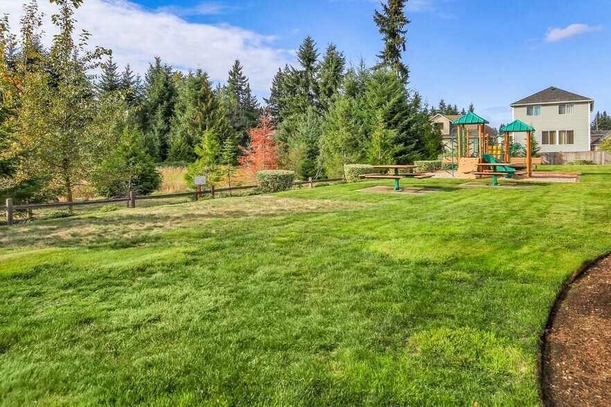 Community Park with jungle gym - 13922 12th Pl W