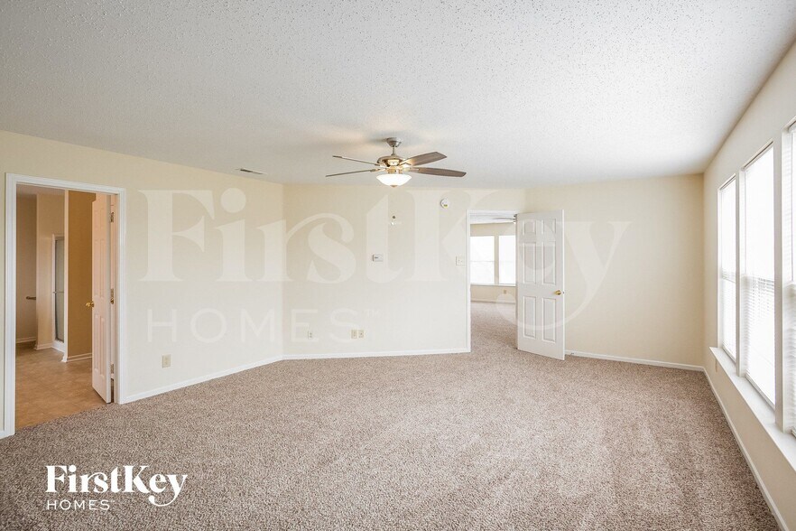Building Photo - 1079 King Maple Dr