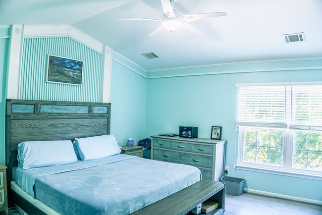 Building Photo - 21682 Kings Crossing Terrace