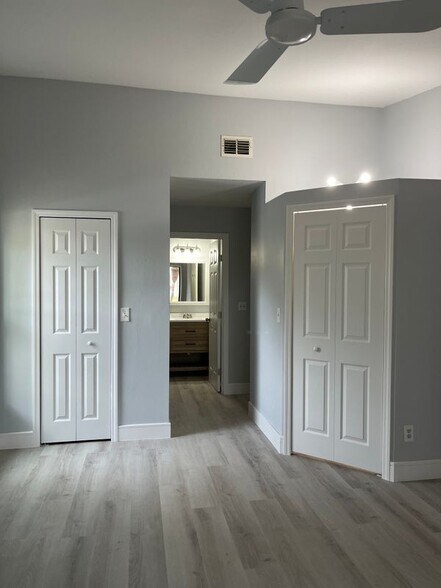 Building Photo - 5111 SW Courtyards Ct