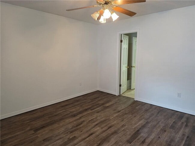 Building Photo - 5632 Bentley Ct