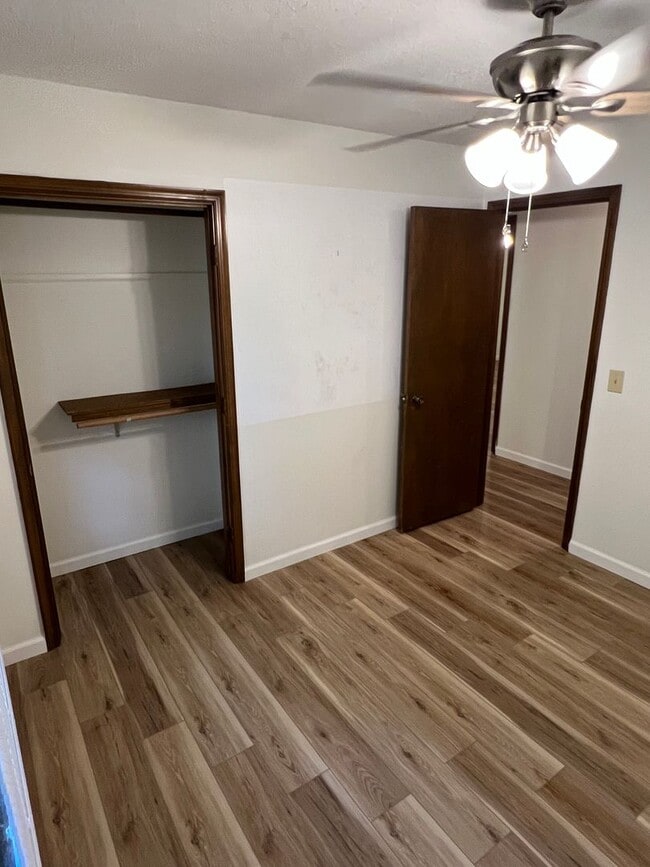 Building Photo - Pre-Lease this Charming 3 Bedroom House in...