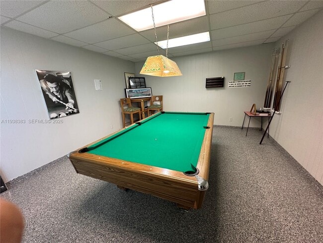 Building Photo - 2420 Park Ln