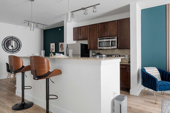 Building Photo - 13005 Meandering Way