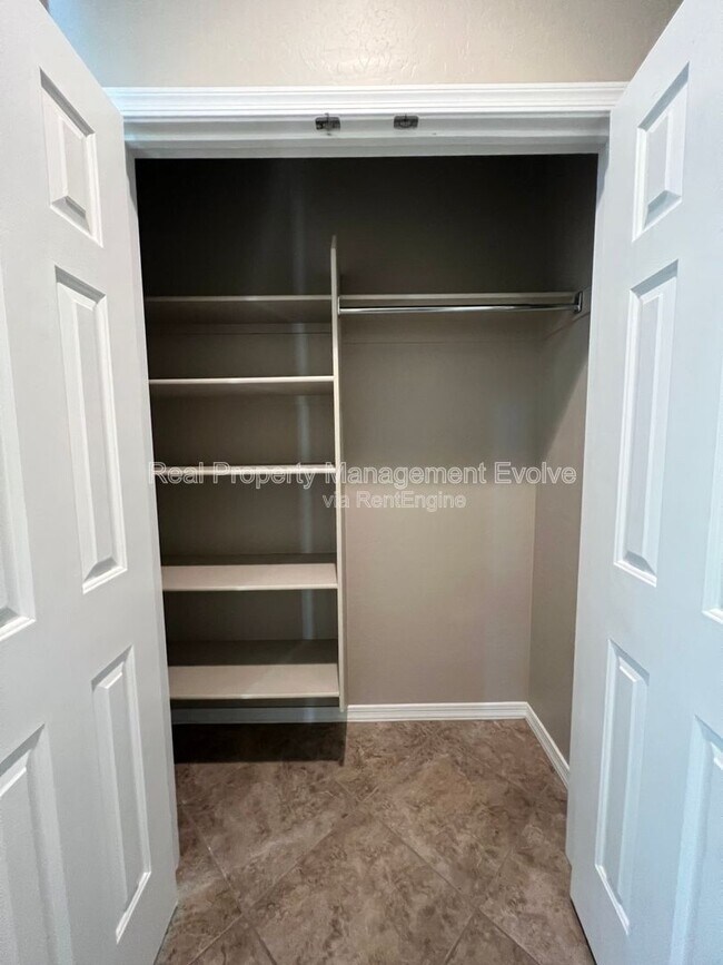 Building Photo - 21160 N 36th Pl