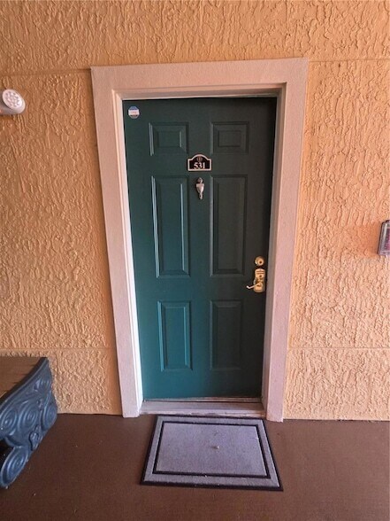 Building Photo - 2732 Via Murano