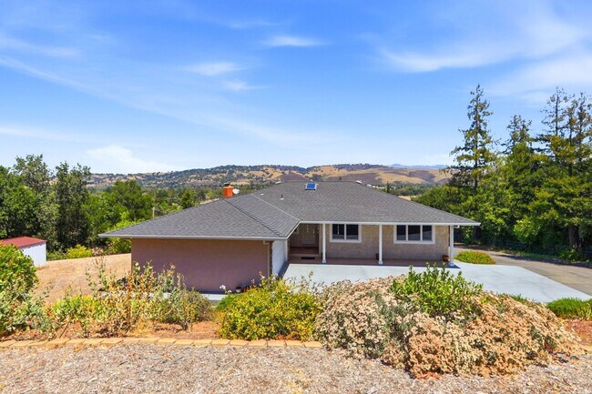 Building Photo - Available Now! One-of-a-Kind Hilltop Estate with Panoramic Almaden Valley Views