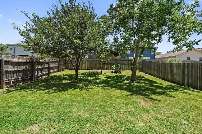 Building Photo - 206 Black