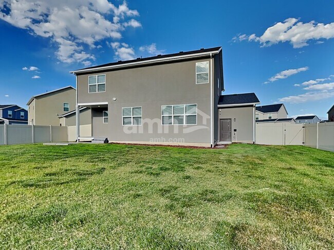 Building Photo - 1328 White St