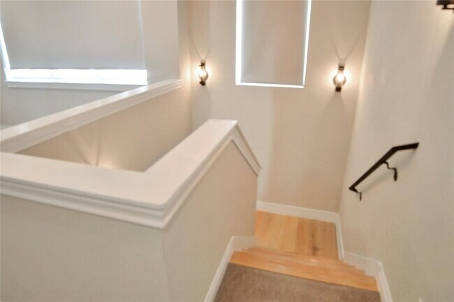 Building Photo - 8918 Spring Knoll Forest Dr