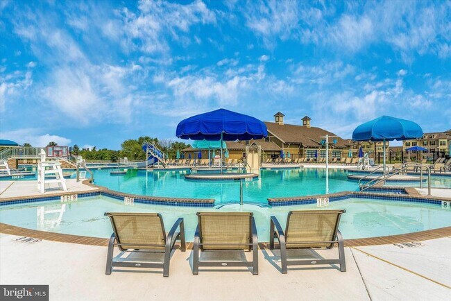 Building Photo - 3635 Stone Barn Dr