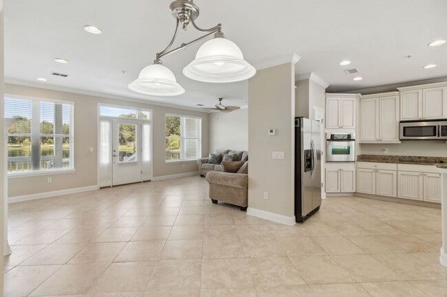 Building Photo - Cape Sound Condo