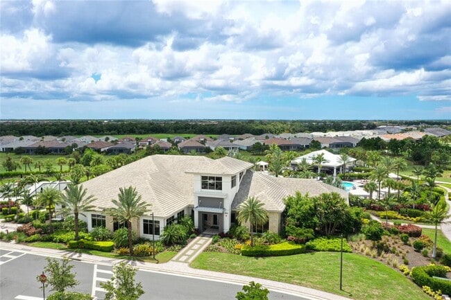 Building Photo - 16117 Isola Pl