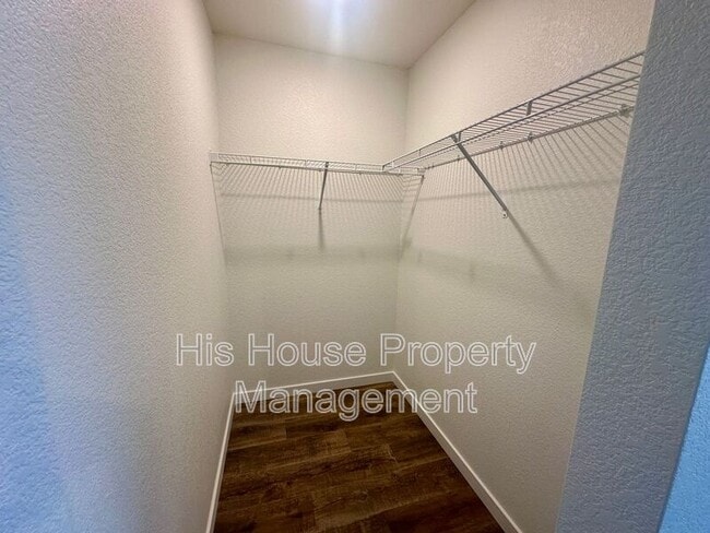 Building Photo - 3920 Pinnacles Ct