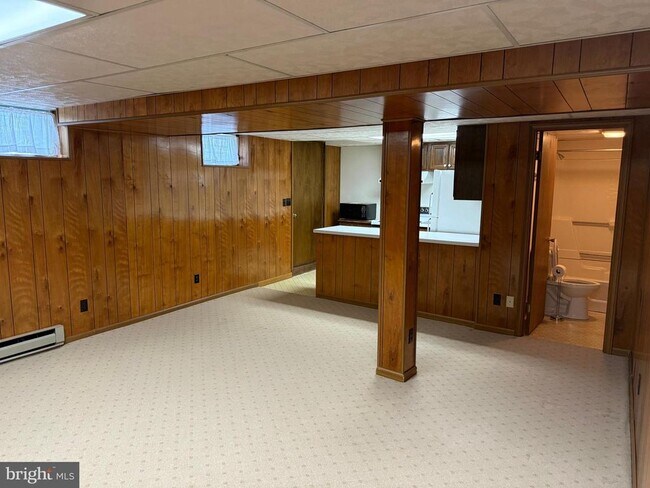 Building Photo - 5293 Roller Rd