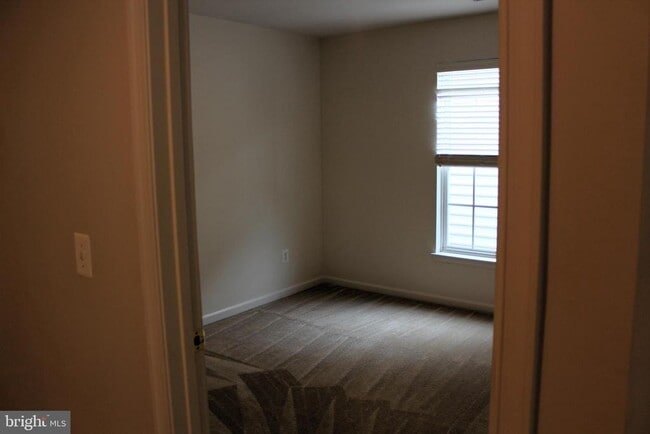 Building Photo - 7967 Almeda Ct