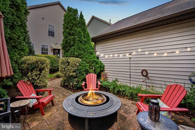 Building Photo - 42968 Chesterton St