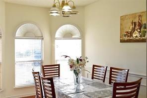 Building Photo - 457 Lakehurst Dr