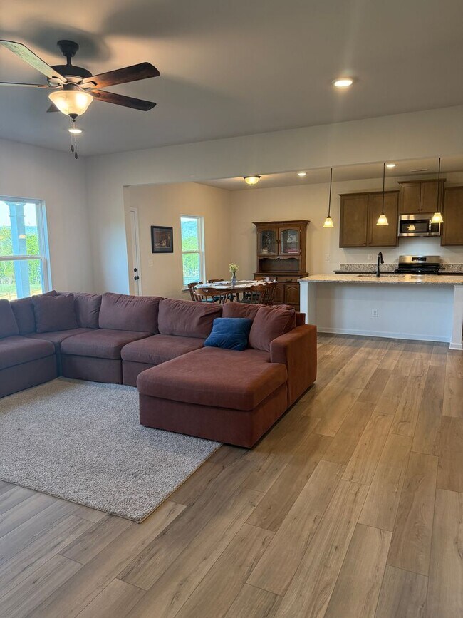 Building Photo - **NEW PRICE**Ooltewah-Harbour Chase Community