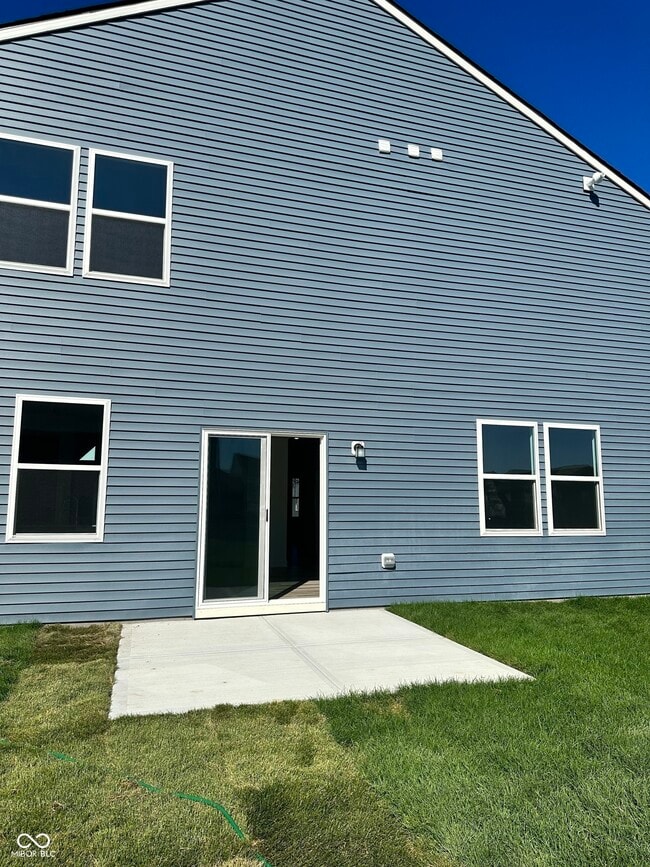 Building Photo - 8560 Tripp Rd