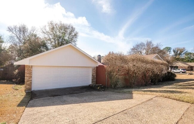 Building Photo - 4800 Gretna Green Ln