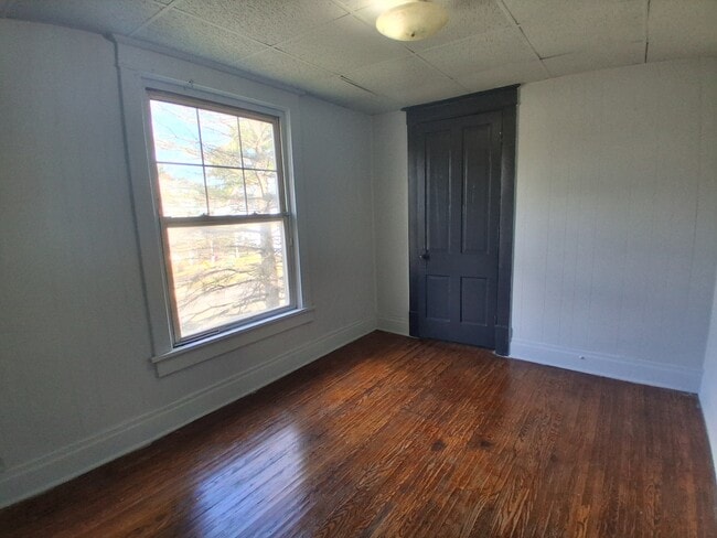 Building Photo - 503.5 Collett-