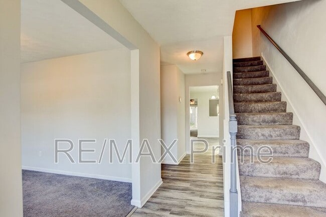 Building Photo - 4164 Reid St