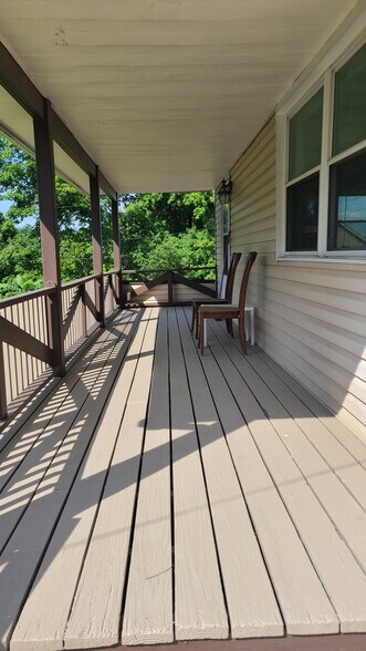 Building Photo - 310 Cecil St