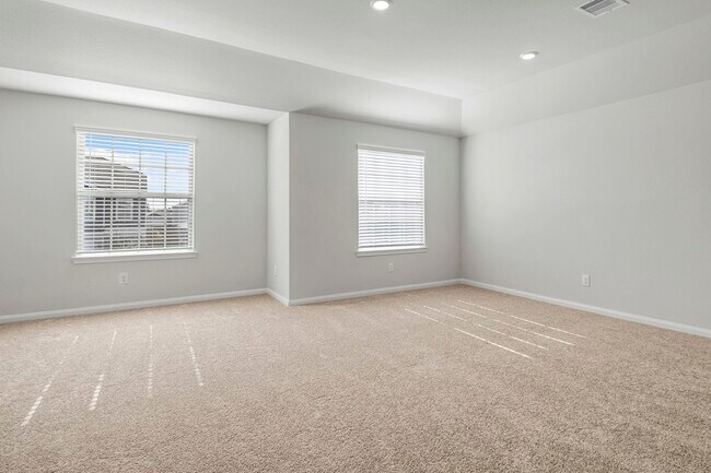Building Photo - 6430 Winter Elm St