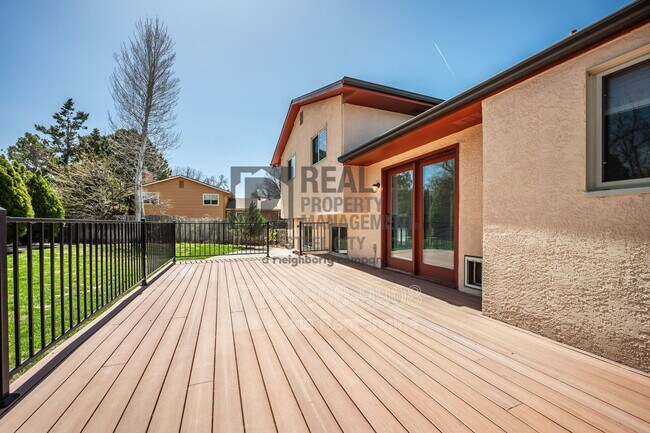 Building Photo - 4314 Blueflax Dr