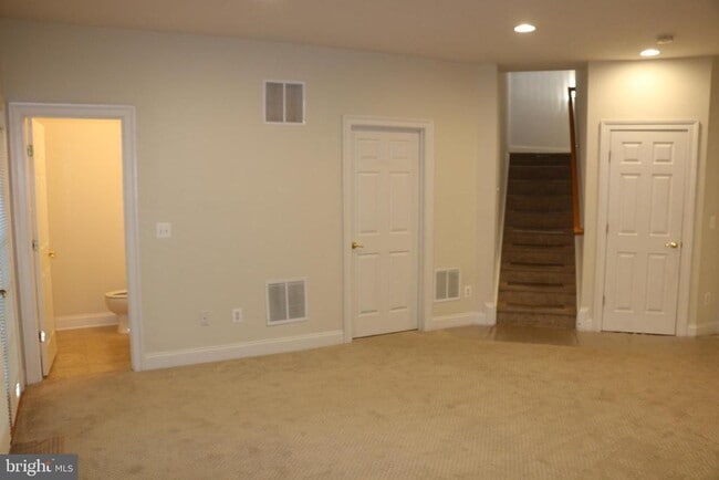 Building Photo - 8316 Dockray Ct