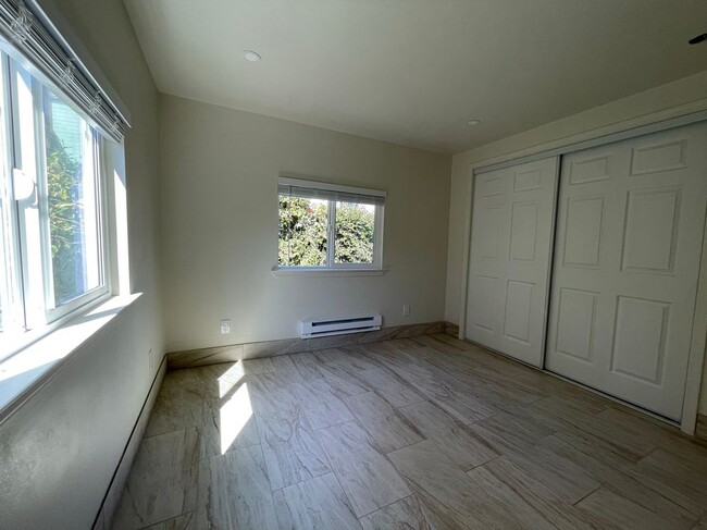 Building Photo - 7981 Moss Landing Rd