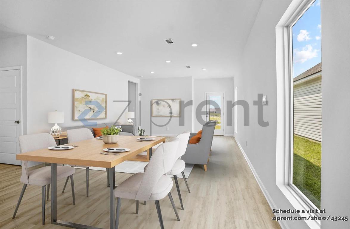 Building Photo - 1008 Renova Dr