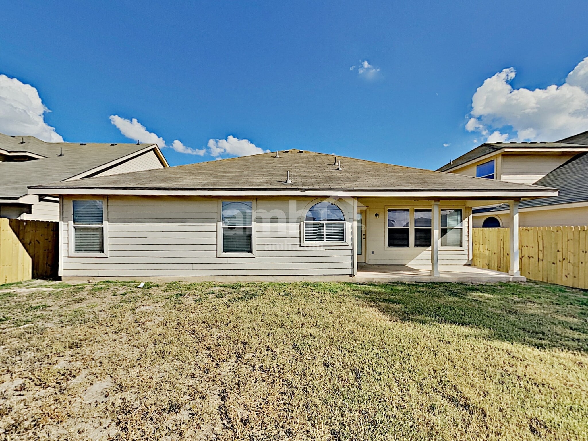 Building Photo - 10043 Stagecoach Bay