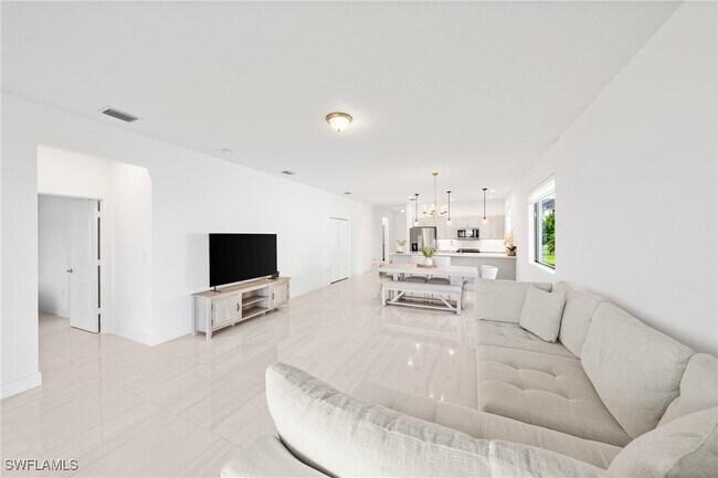 Building Photo - 4951 Brigata Wy