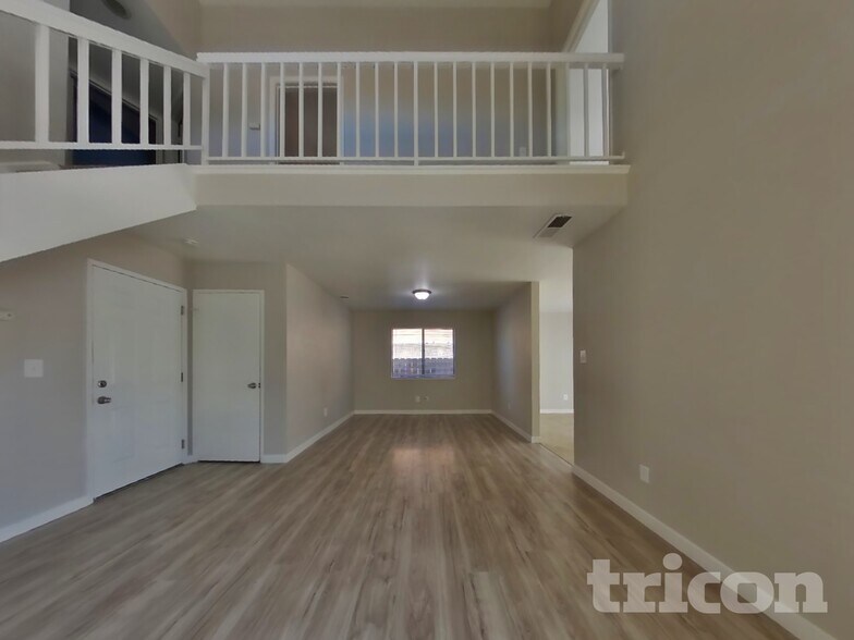 Building Photo - 254 Voyager Dr