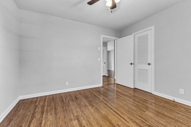 Building Photo - 1606 Burton Ave