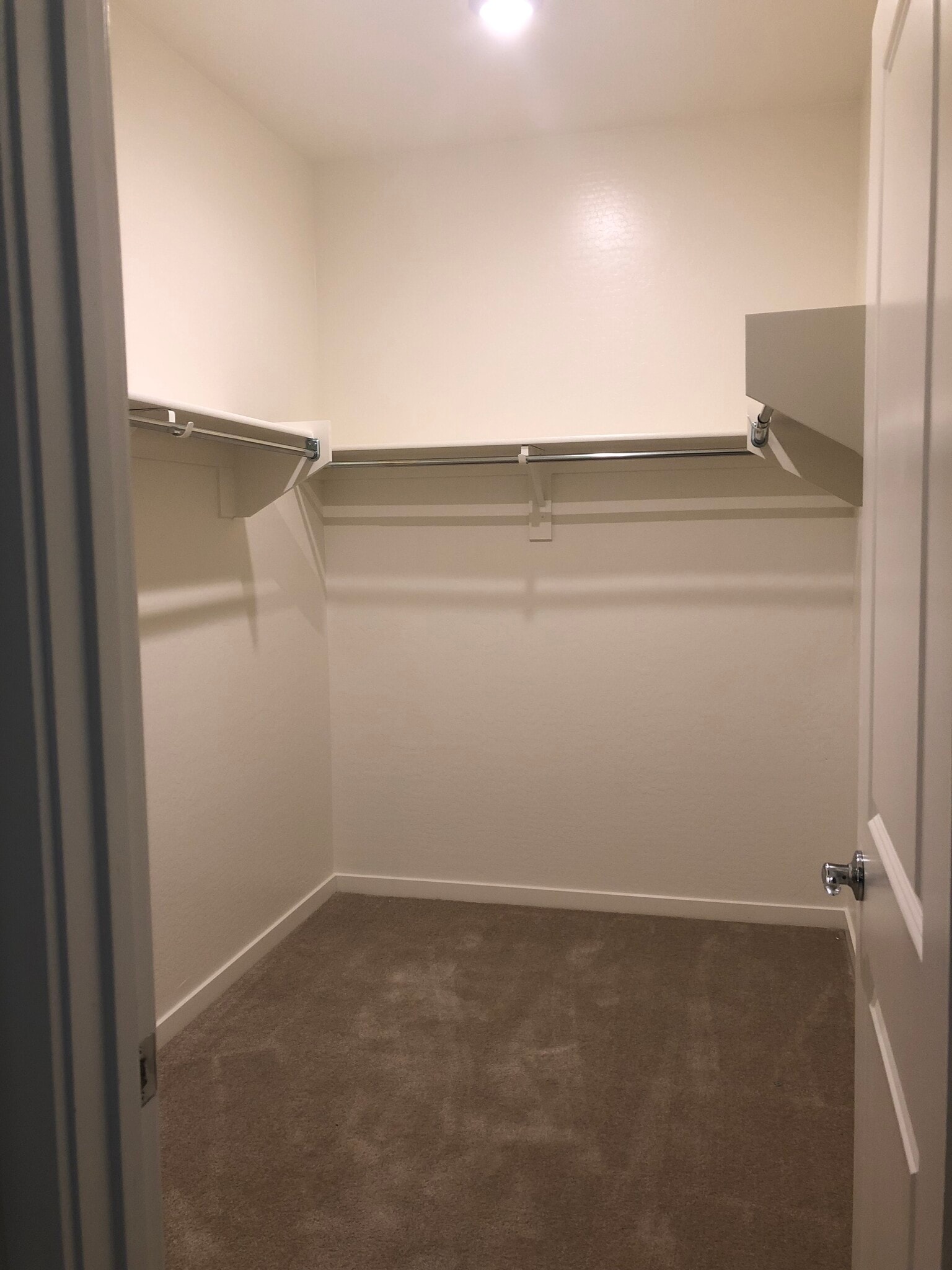 Master walk-in closet. - 2185 S 237th Dr