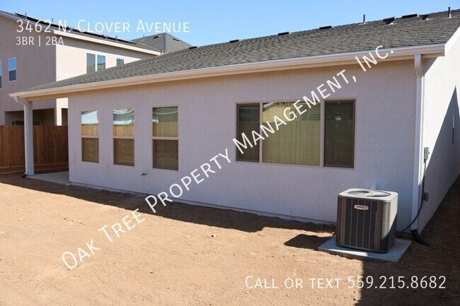 Building Photo - 3462 N Clover Ave