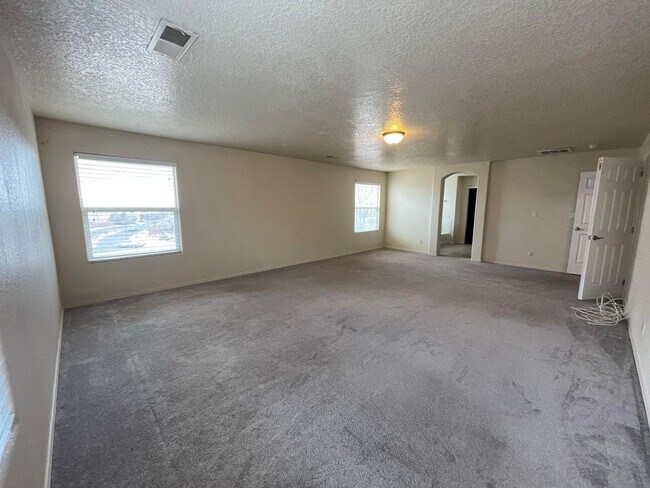 Building Photo - 9620 Sundoro Pl NW