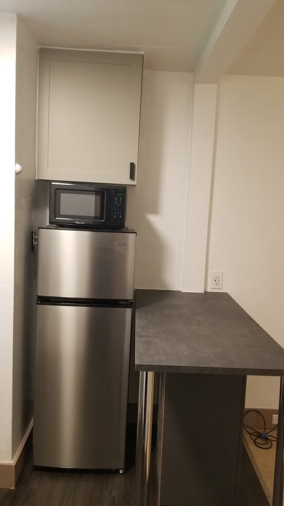 Building Photo - 515 S 20th Ave