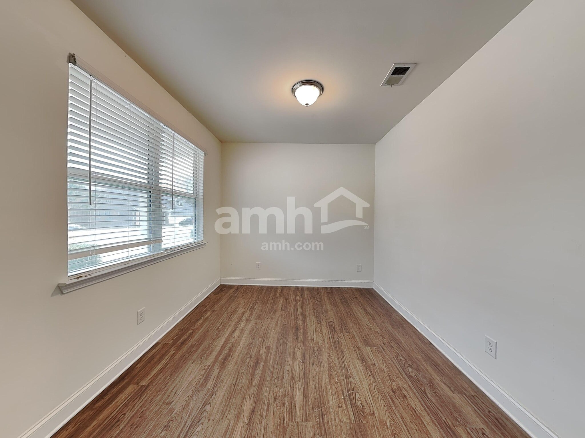 Building Photo - 2462 Napa Valley Dr