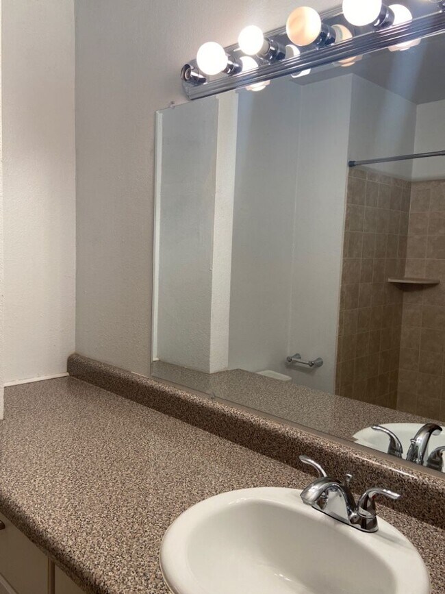 Building Photo - 2930 Rams Ln