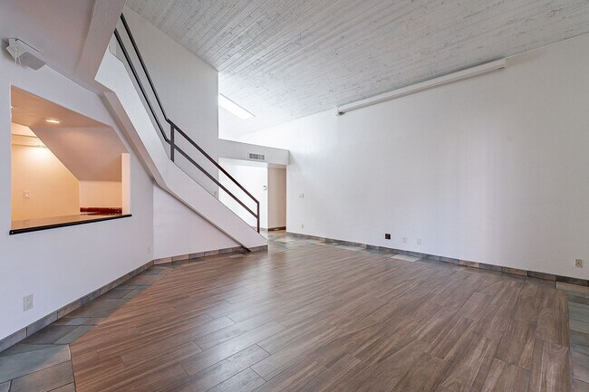 Building Photo - Coming Soon! 4 bed, 3.5 bath with a beautiful pool & views! No HOA - Available 02/01/2026