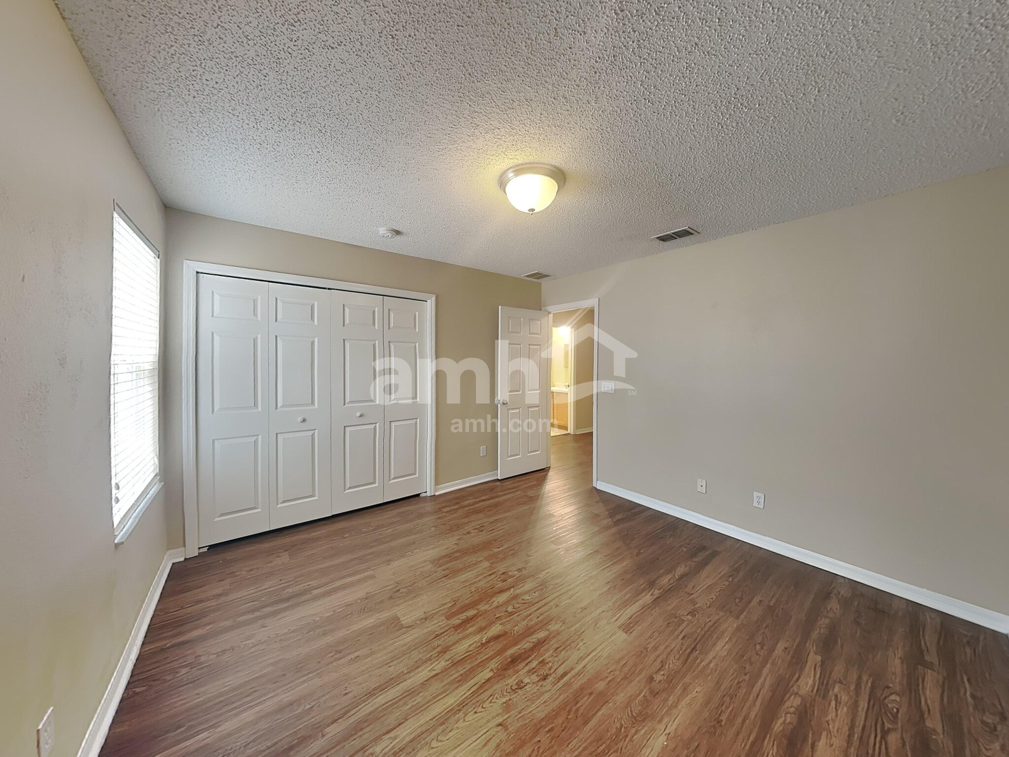 Building Photo - 1888 Vale Dr