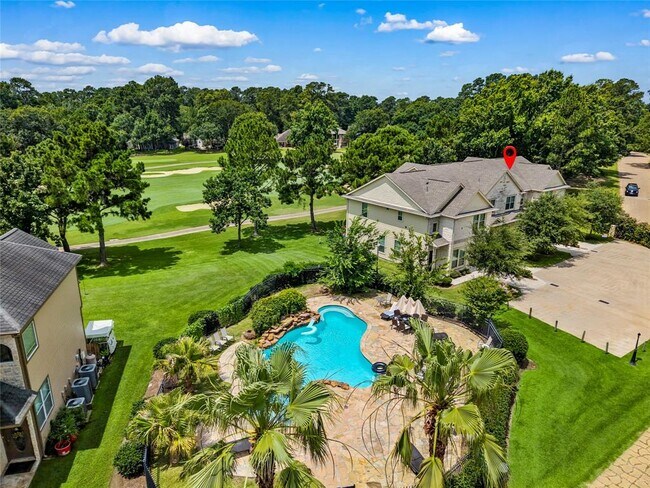 Building Photo - 16020 Fountainview Dr