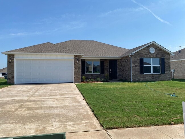 Building Photo - Beautiful 4 bed/2bath home in Broken Arrow...